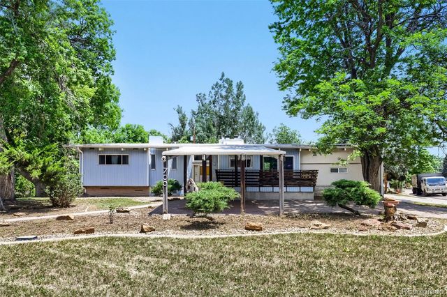 700 Dudley Street, Lakewood, CO 80215
