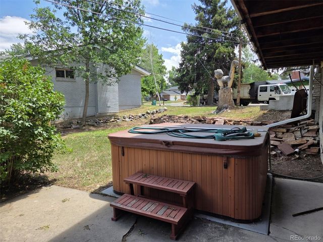 700 Dudley Street, Lakewood, CO 80215