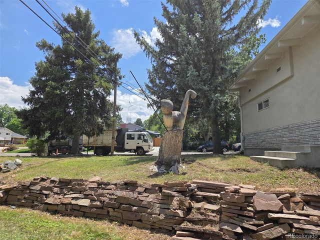 700 Dudley Street, Lakewood, CO 80215