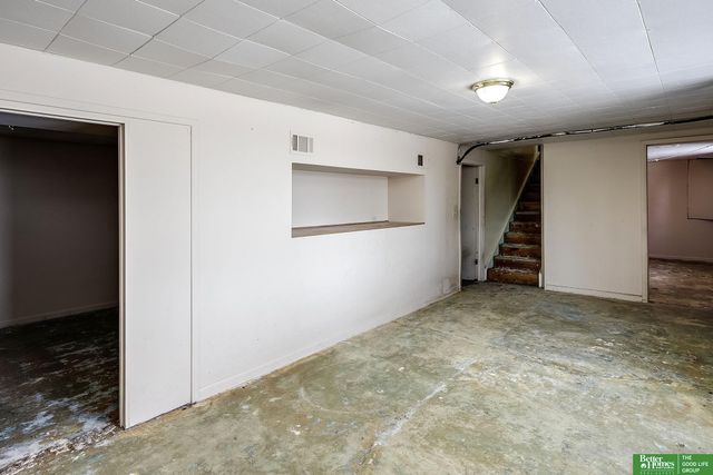 5008 N 64 Street, Omaha, NE 68104