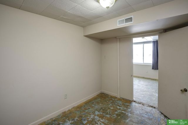 5008 N 64 Street, Omaha, NE 68104