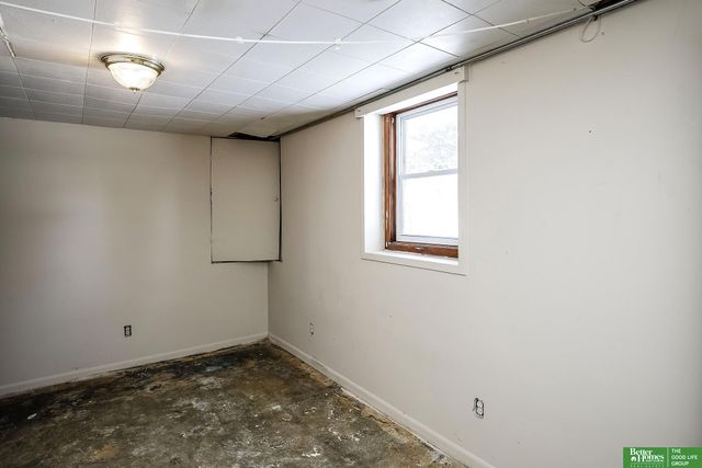 5008 N 64 Street, Omaha, NE 68104