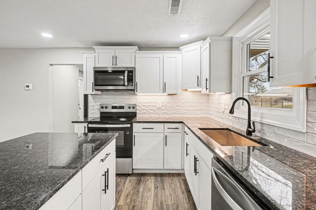 5963 Wayman Dunn Rd, Springfield, TN 37172