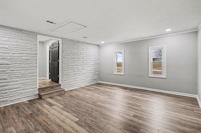 5963 Wayman Dunn Rd, Springfield, TN 37172