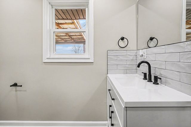 5963 Wayman Dunn Rd, Springfield, TN 37172