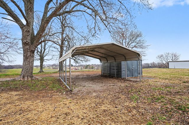 5963 Wayman Dunn Rd, Springfield, TN 37172