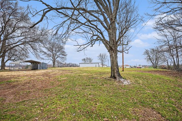 5963 Wayman Dunn Rd, Springfield, TN 37172
