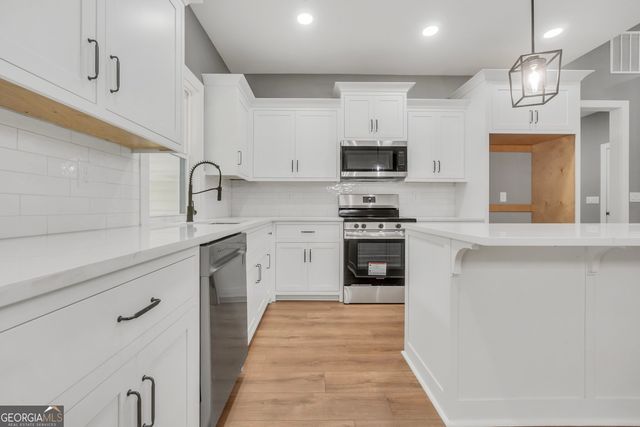203 McKneely Road, Milner, GA 30257