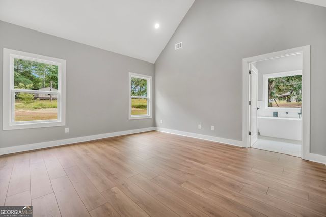 203 McKneely Road, Milner, GA 30257