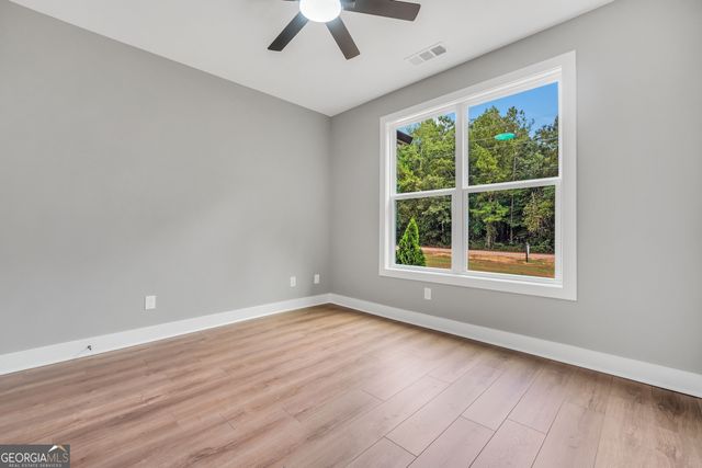 203 McKneely Road, Milner, GA 30257