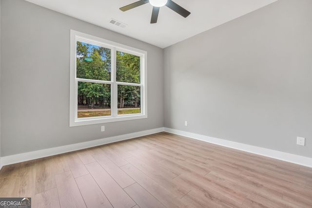 203 McKneely Road, Milner, GA 30257
