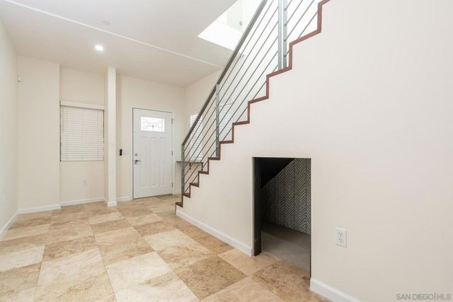 4046 Centre St 6, San Diego, CA 92103