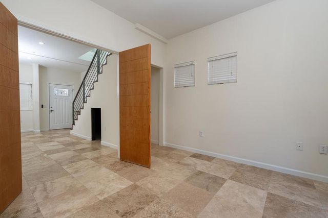 4046 Centre St 6, San Diego, CA 92103