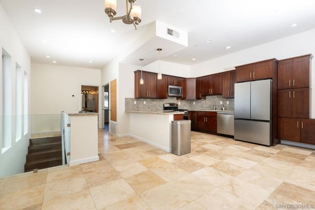 4046 Centre St 6, San Diego, CA 92103