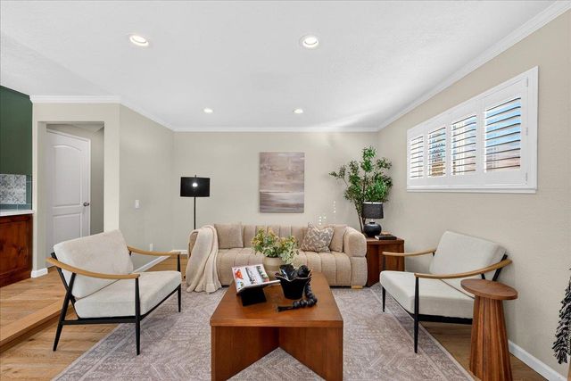 704 Lexington Place, Gilroy, CA 95020