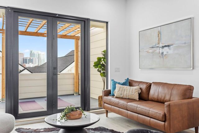 1801 N MORGAN STREET 13, Tampa, FL 33602