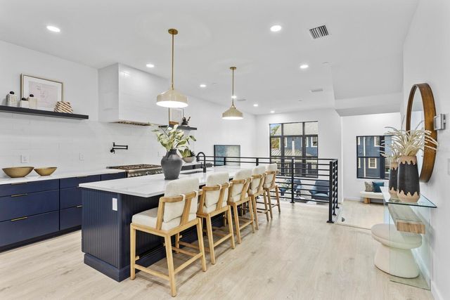 1801 N MORGAN STREET 13, Tampa, FL 33602