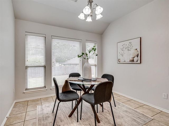 2308 Naples Way, Edmond, OK 73034