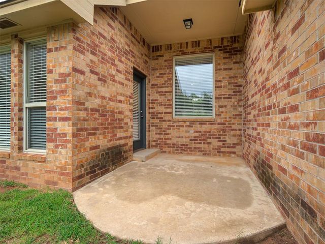 2308 Naples Way, Edmond, OK 73034
