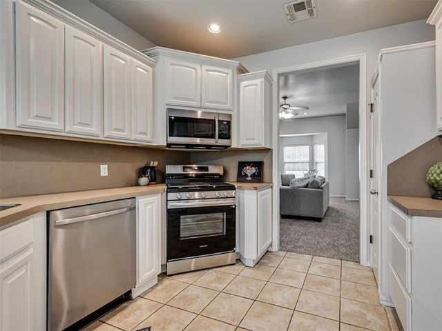 2308 Naples Way, Edmond, OK 73034