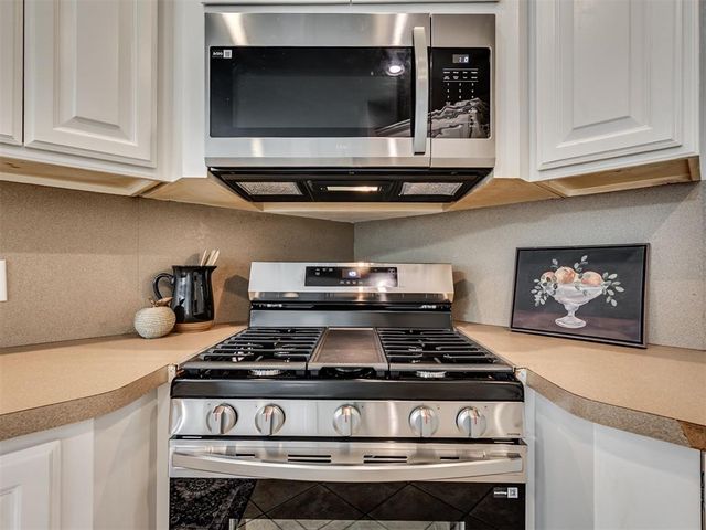 2308 Naples Way, Edmond, OK 73034