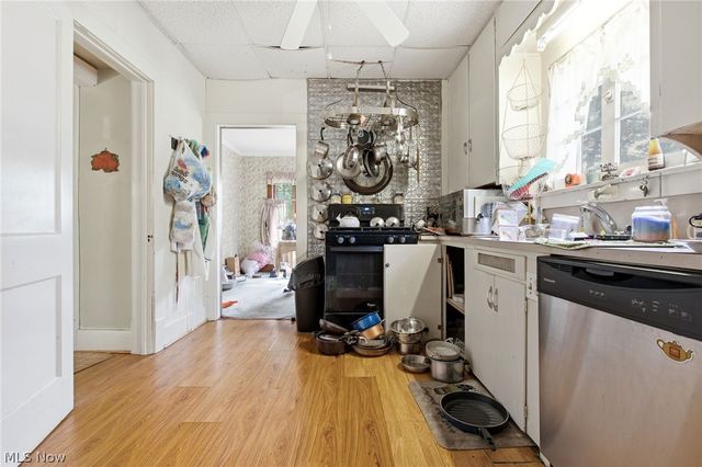 1334 Beechcrest Street NW, Warren, OH 44485