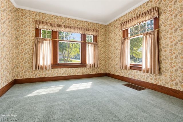 1334 Beechcrest Street NW, Warren, OH 44485