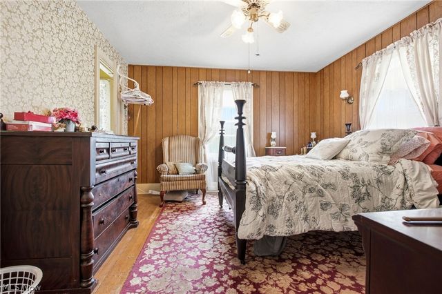 1334 Beechcrest Street NW, Warren, OH 44485