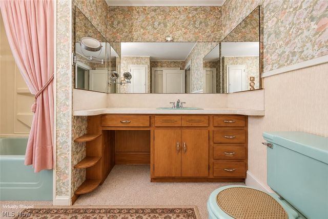 1334 Beechcrest Street NW, Warren, OH 44485