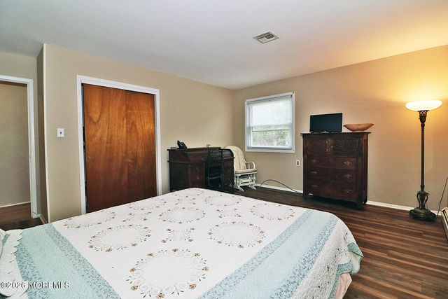 10 Tortola Street, Toms River, NJ 08757