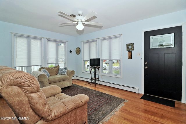 10 Tortola Street, Toms River, NJ 08757
