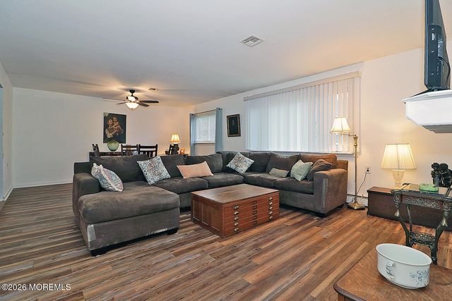 10 Tortola Street, Toms River, NJ 08757