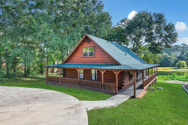 76 Hunters Creek Drive, Huntsville, TX 77340
