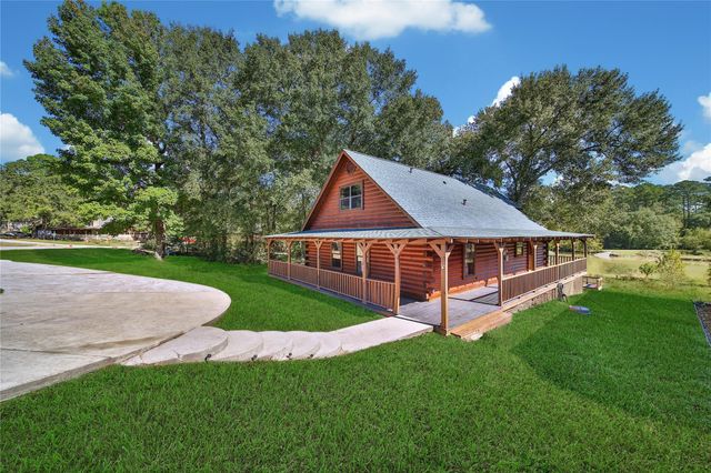 76 Hunters Creek Drive, Huntsville, TX 77340