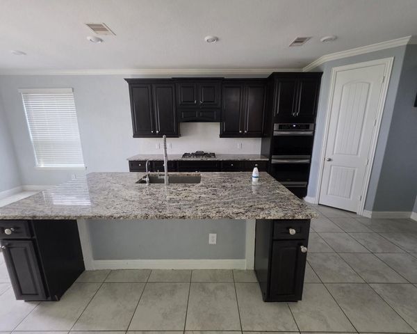 13803 Village Glen Lane, Rosharon, TX 77583
