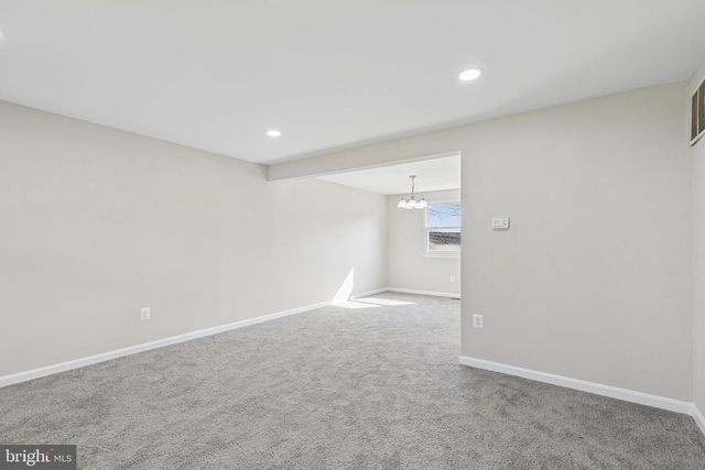 7451 OAKLAND MILLS RD, Columbia, MD 21046