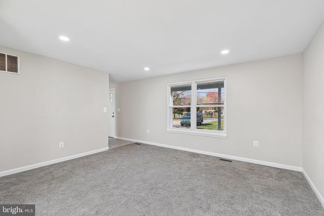 7451 OAKLAND MILLS RD, Columbia, MD 21046