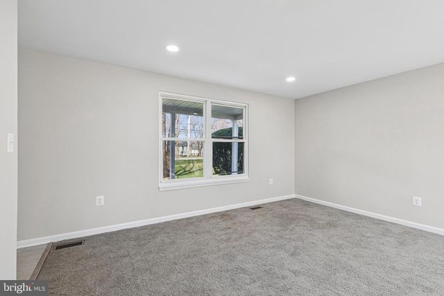 7451 OAKLAND MILLS RD, Columbia, MD 21046