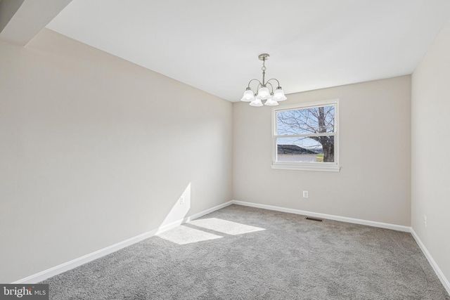 7451 OAKLAND MILLS RD, Columbia, MD 21046