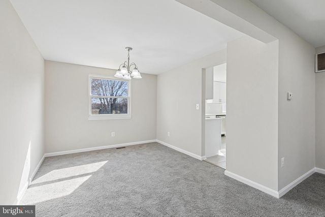 7451 OAKLAND MILLS RD, Columbia, MD 21046