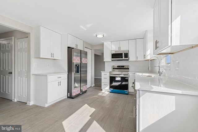 7451 OAKLAND MILLS RD, Columbia, MD 21046
