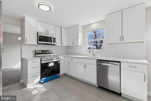 7451 OAKLAND MILLS RD, Columbia, MD 21046