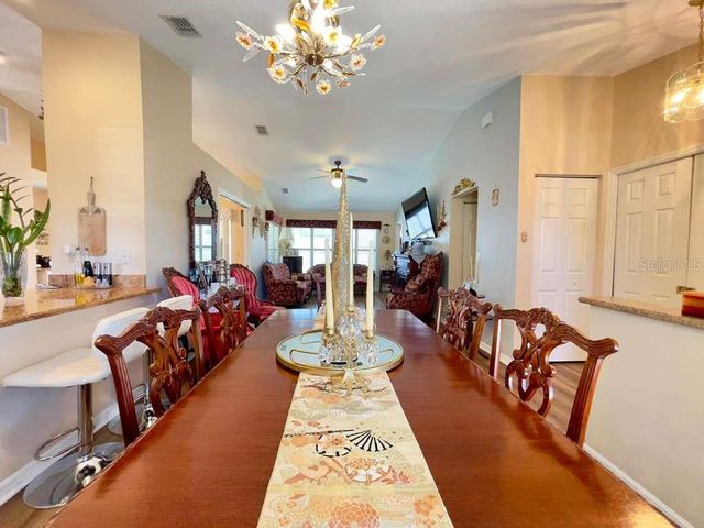 6323 SILVER LAKES DRIVE E, Lakeland, FL 33810