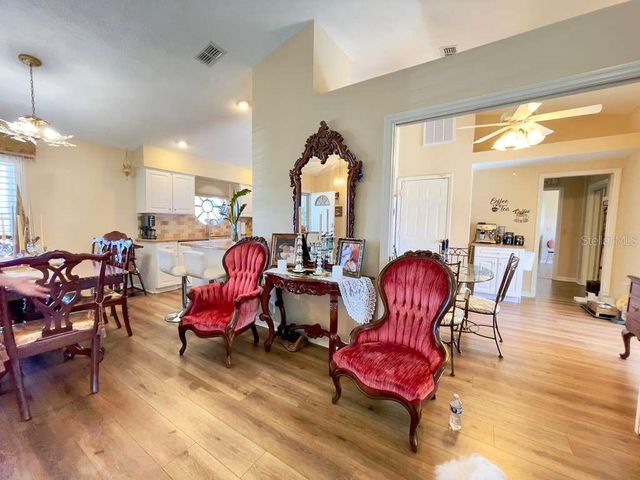 6323 SILVER LAKES DRIVE E, Lakeland, FL 33810