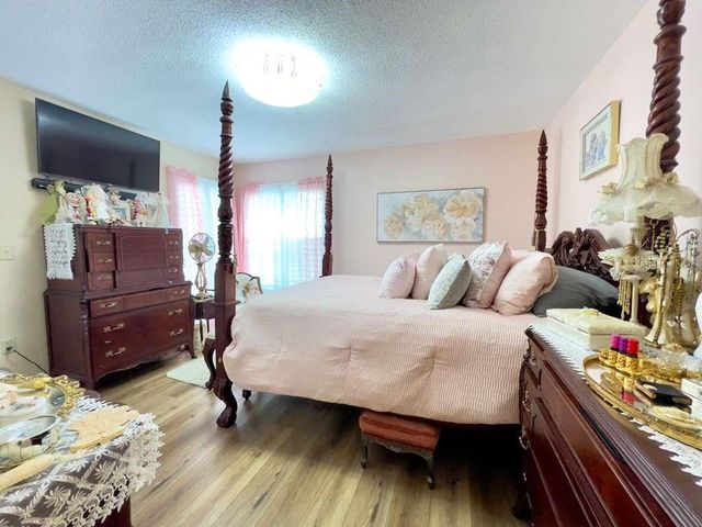 6323 SILVER LAKES DRIVE E, Lakeland, FL 33810