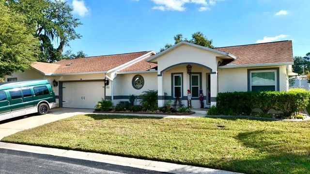 6323 SILVER LAKES DRIVE E, Lakeland, FL 33810