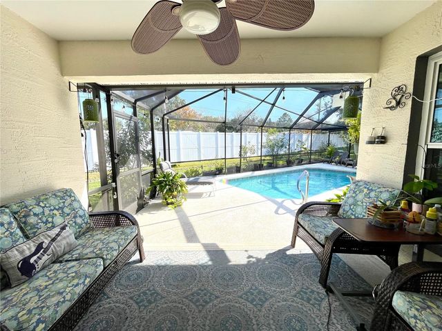 6323 SILVER LAKES DRIVE E, Lakeland, FL 33810