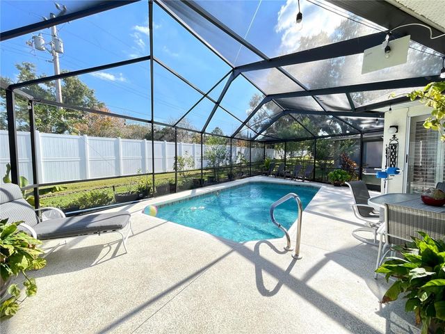 6323 SILVER LAKES DRIVE E, Lakeland, FL 33810