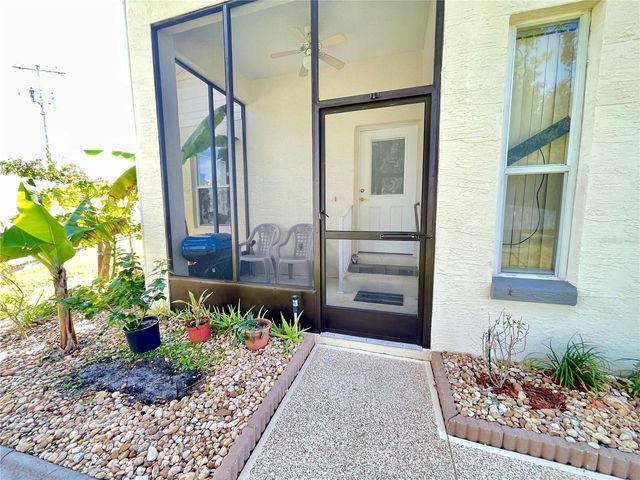 6323 SILVER LAKES DRIVE E, Lakeland, FL 33810