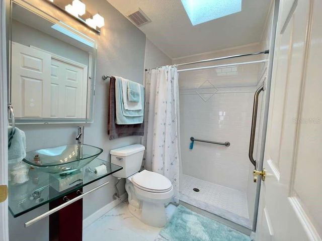 6323 SILVER LAKES DRIVE E, Lakeland, FL 33810